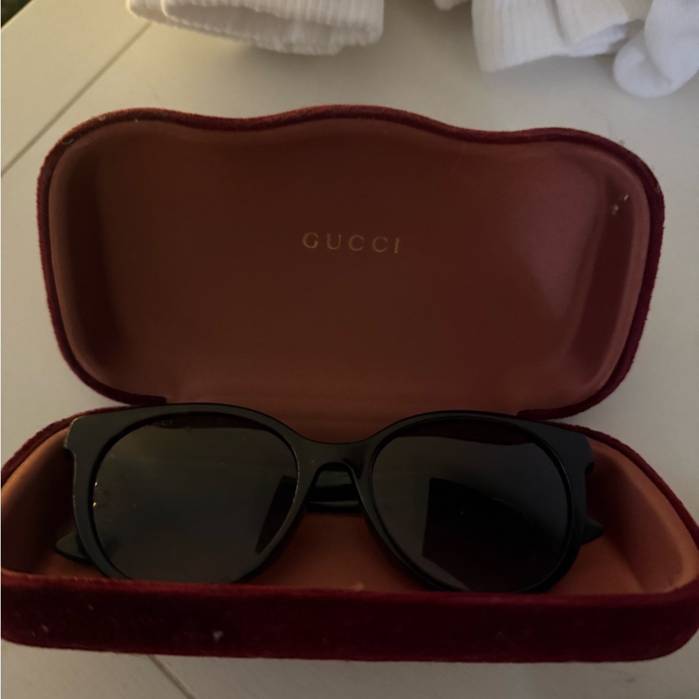 Gucci Black Sunglasses in Red Case